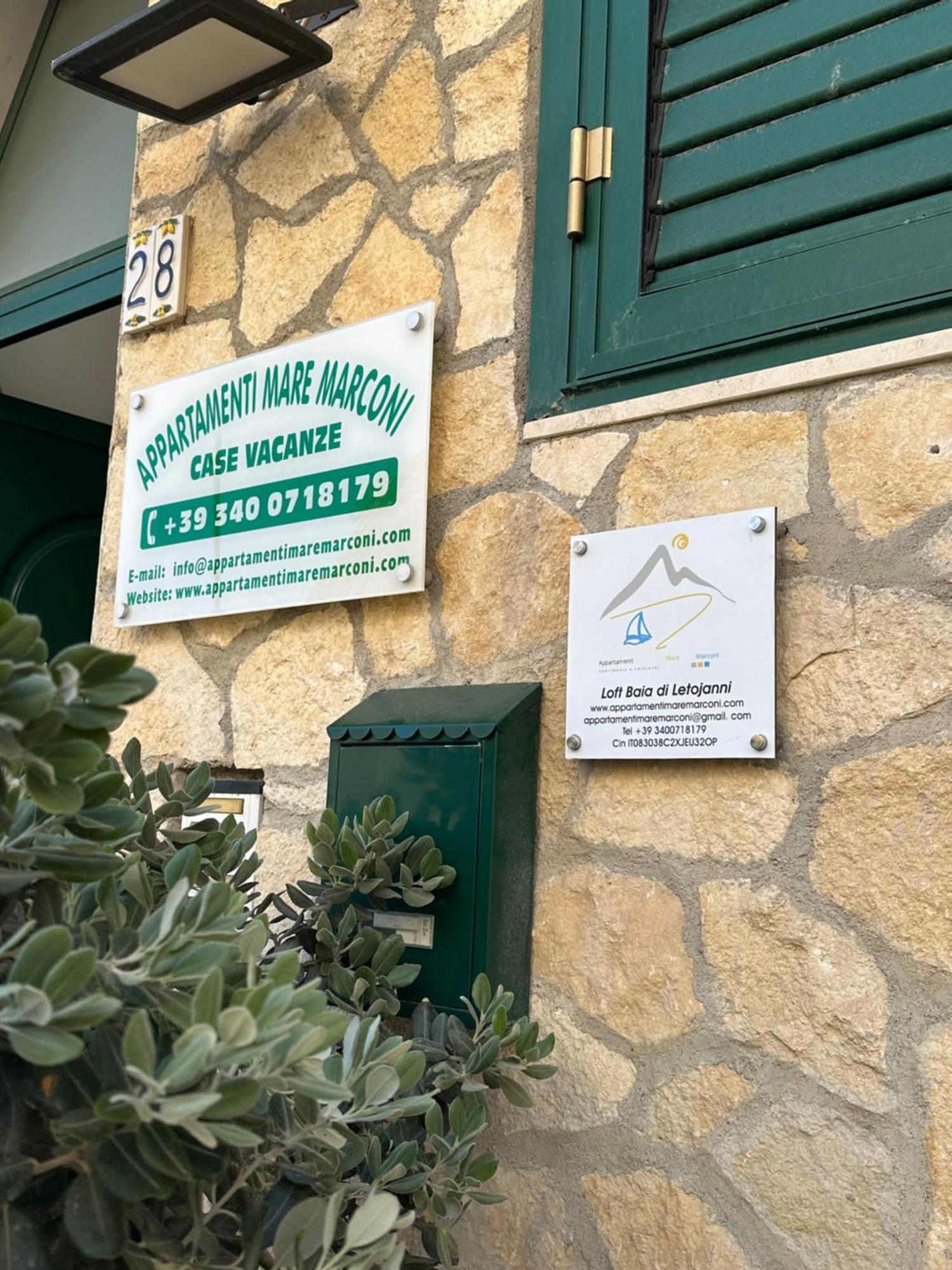 Loft Baia Di Letojanni Exterior foto